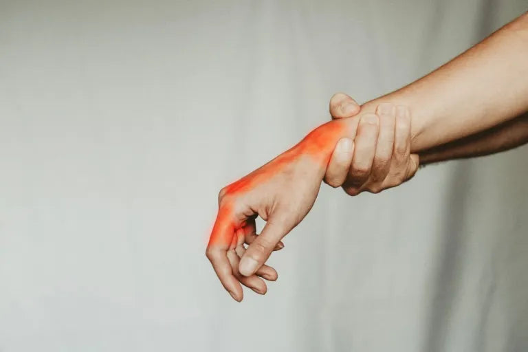 Discover the Benefits of Red Light Therapy for Neuropathy