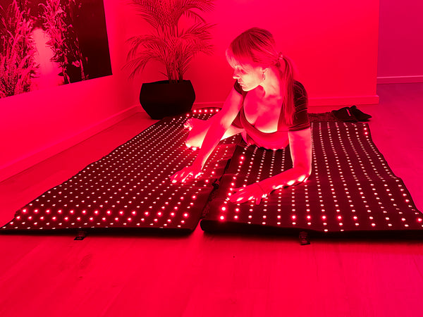SUPER-B Full-Body Red Light Therapy Blanket